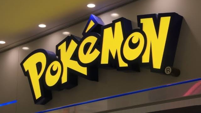 Rekordáras csomagok és többnapos sorok kísérik a 30. évfordulós Pokémon-kártyák rajtját